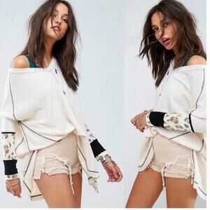 Free People Lovin Leopard Oversized  Waffle White V-Neck Thermal | PS